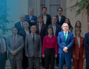 Juan Carlos Lopez, profesor esi uclm, en la junta de gobierno del COIT