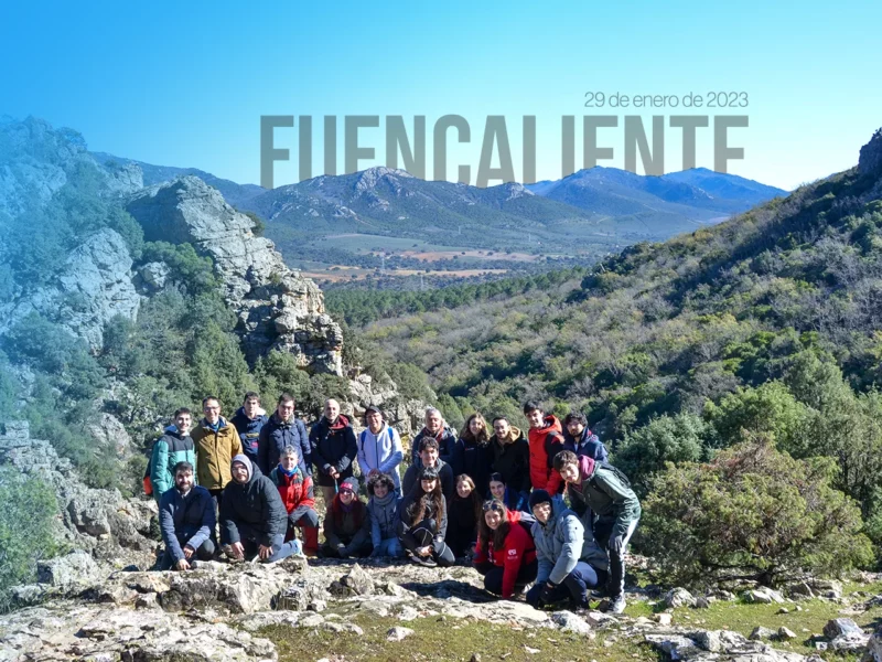 Estudiantes y profesores de la Escuela Superior de Informática en Fuencaliente
