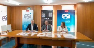 nttdata en la esi uclm. Javier Rodríguez Molowny, Julián Garde y Marcela Genero