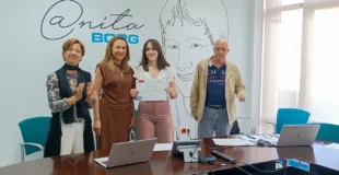 Carmen díaz, Marcela Genero, estudiante y Francisco Ruiz