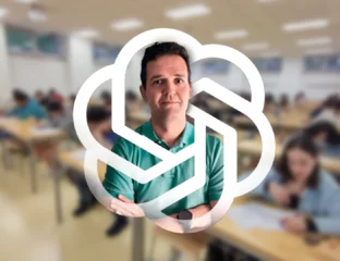 Carlos González sur une photo d'étudiants à l'esi et le logo chatgpt
