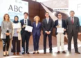 Martín Baos recibiendo el premio