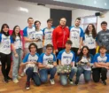 estudiantes de la ESI en un laboratorio