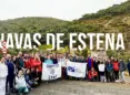 grupo de la esi haciendo senderismo