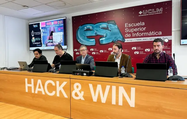 organizadores hack and win y miembros de la directiva