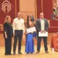 Cristina Serrano recibiendo el premio