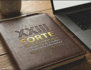 Carpeta sobre mesa con un grabado de XXIII Forte