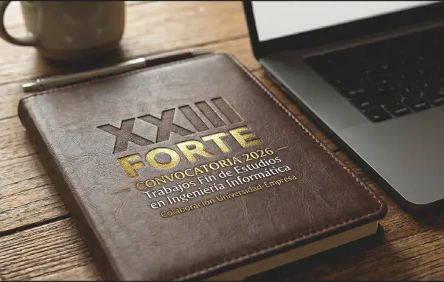 Carpeta sobre mesa con un grabado de XXIII Forte