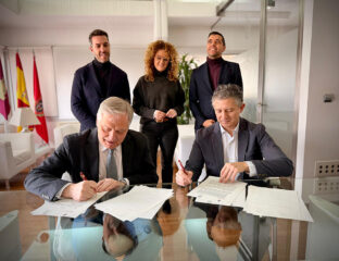 Francisco Cañizares y Crescencio Bravo firmado el convenio