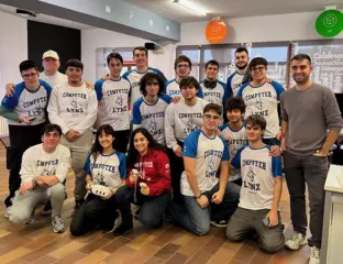 estudiantes de la ESI