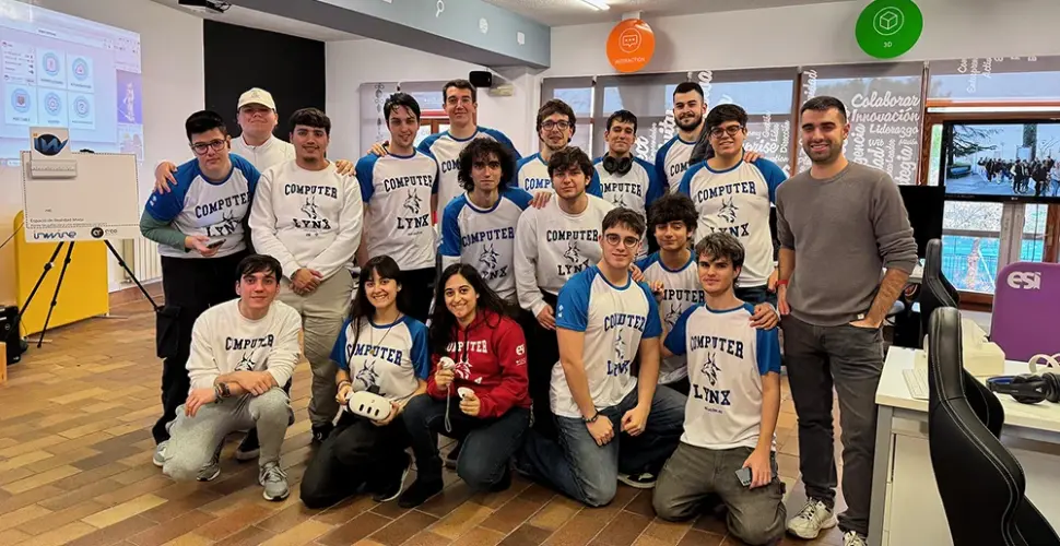 estudiantes de la ESI