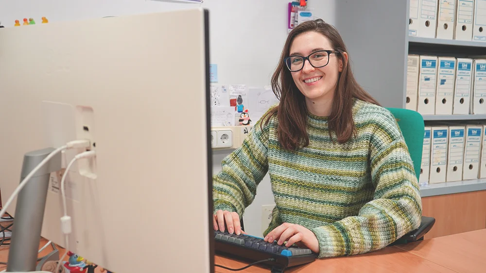 Laura Villa en el laboratorio