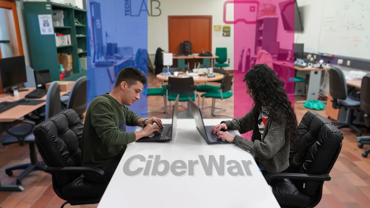dos estudiantes en el laboratorio enfrentados a través de un computador