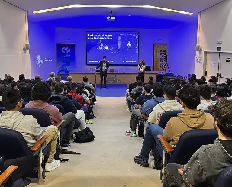 Jaime Gómez Obregón en la ESI