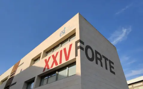 fachada modulo B en la ESI