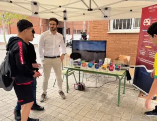 La ESI en la feria del empleo del IES Azuer de Manzanares