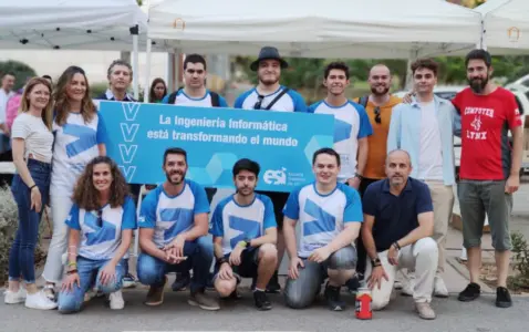 Participantes de la ESI en Ciencia en la Calle.