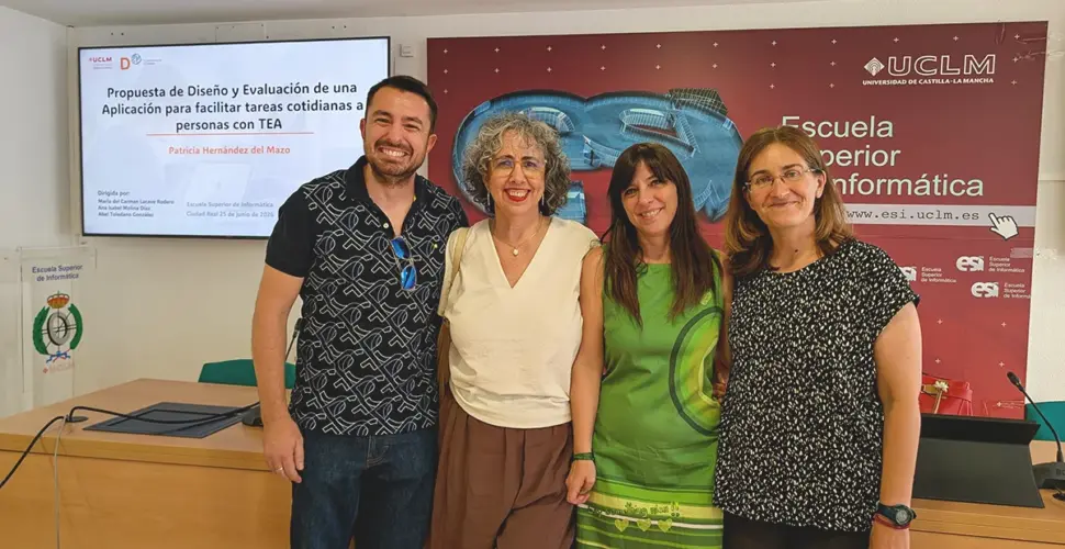 Doctoranda y directores de tesis