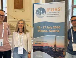 Profesores de la ESI durante su participación en IFORS 2026