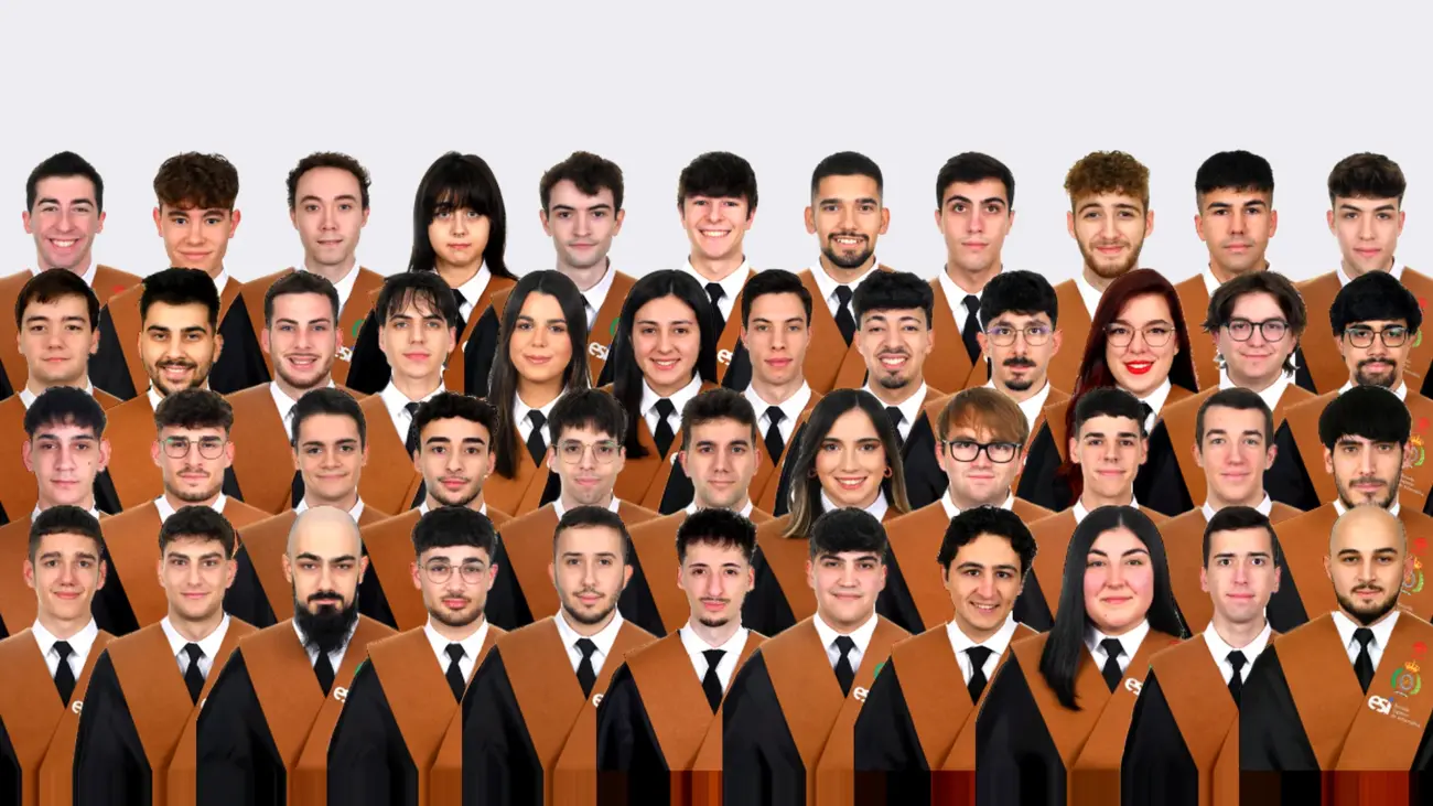Estudiantes que defienden su TFG en julio de 2026