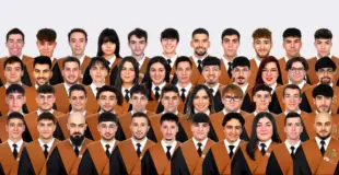 Estudiantes que defienden su TFG en julio de 2026