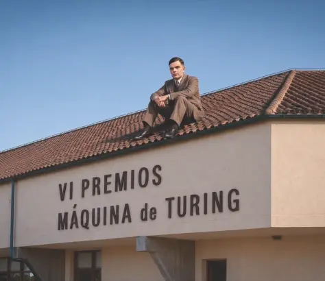 Alan turing sobre el tejado de la esi