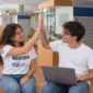 Estudiantes de la esi en el hall