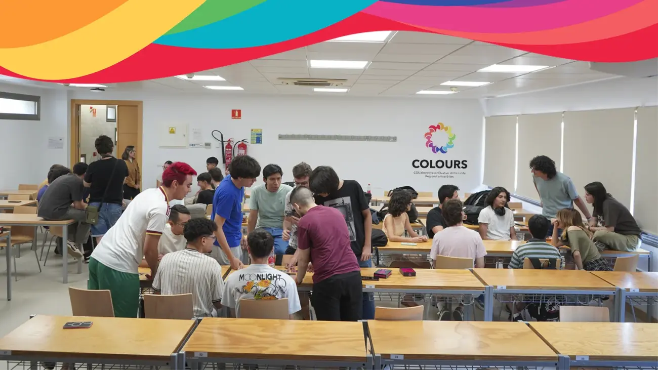 estudiantes en el aula actividades de colours