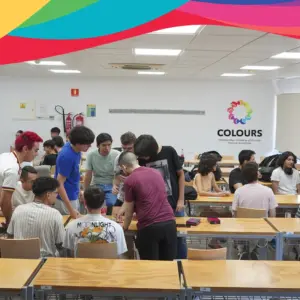 estudiantes en el aula actividades de colours