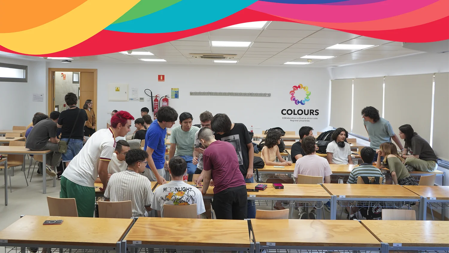 estudiantes en el aula actividades de colours