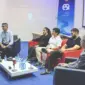 ingenieros de ursula y sbayt en el salón de actos