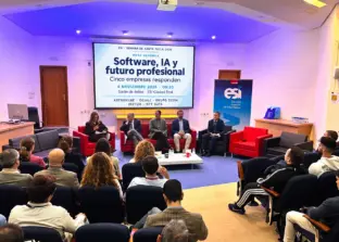 empresas en el salón de actos de la esi