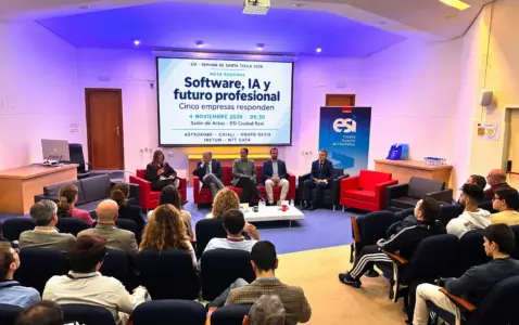empresas en el salón de actos de la esi