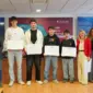 Estudiantes y profesores de la ESI junto con representantes de la asociación IKER